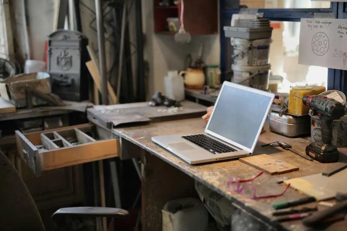 Maintenance management in a manufacturing facility
